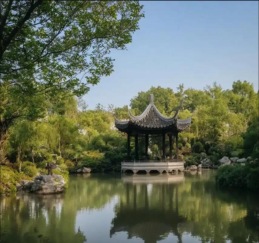 新疆干尸餐饮有限公司